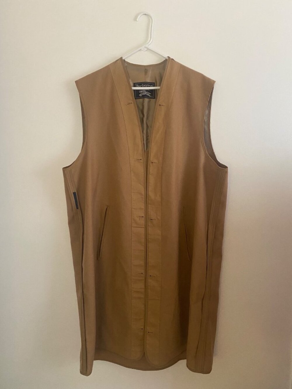 Burberrys’ Vintage Men’s Camel Sleeveless Wool Trench Coat Lining Only!